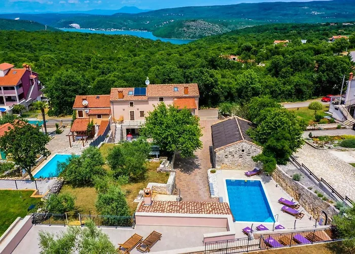 Luxury Villa On Spacious Private Property