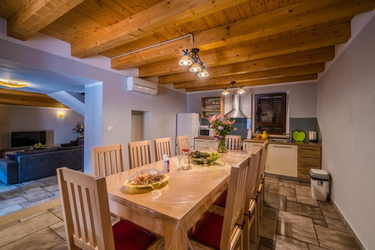 Villa Luxury On Spacious Private