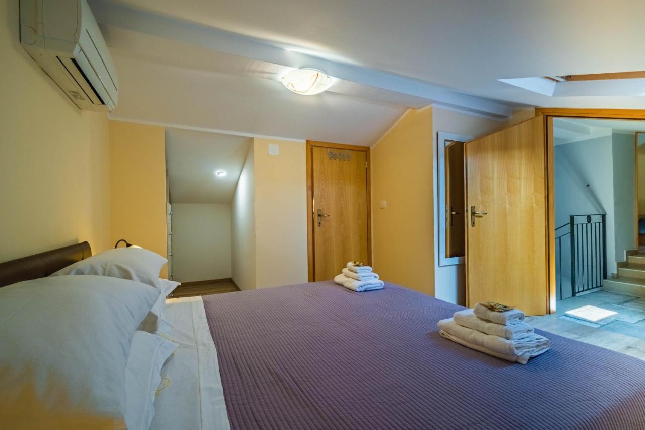 Luxury On Spacious Private