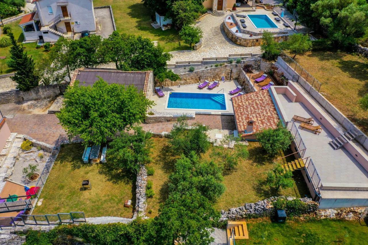 Villa Luxury On Spacious Private *