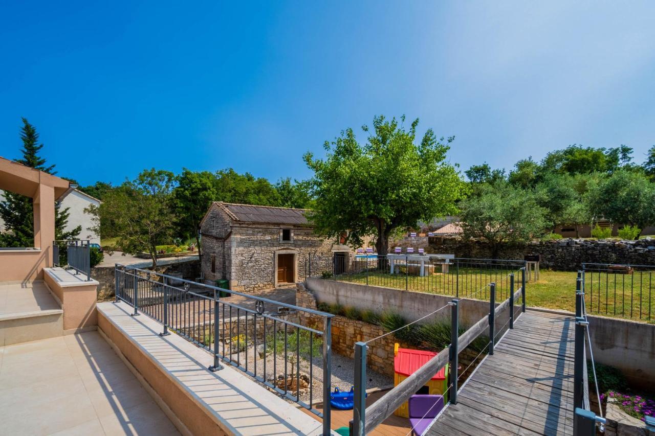 Villa Luxury On Spacious Private *
