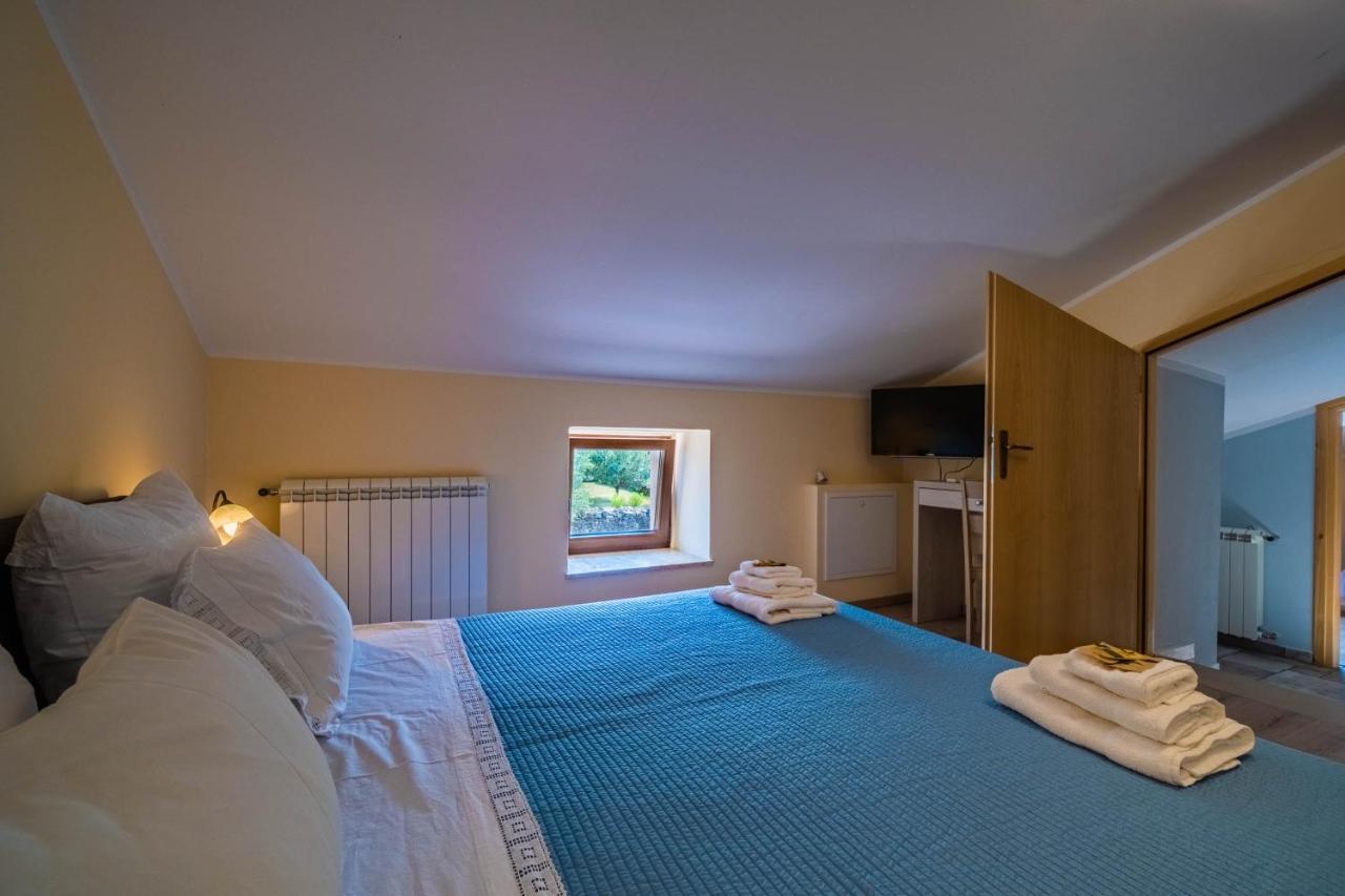 Luxury On Spacious Private Villa Rakalj