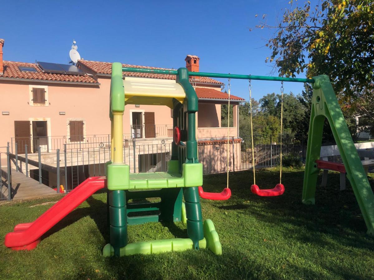 Villa Luxury On Spacious Private Rakalj
